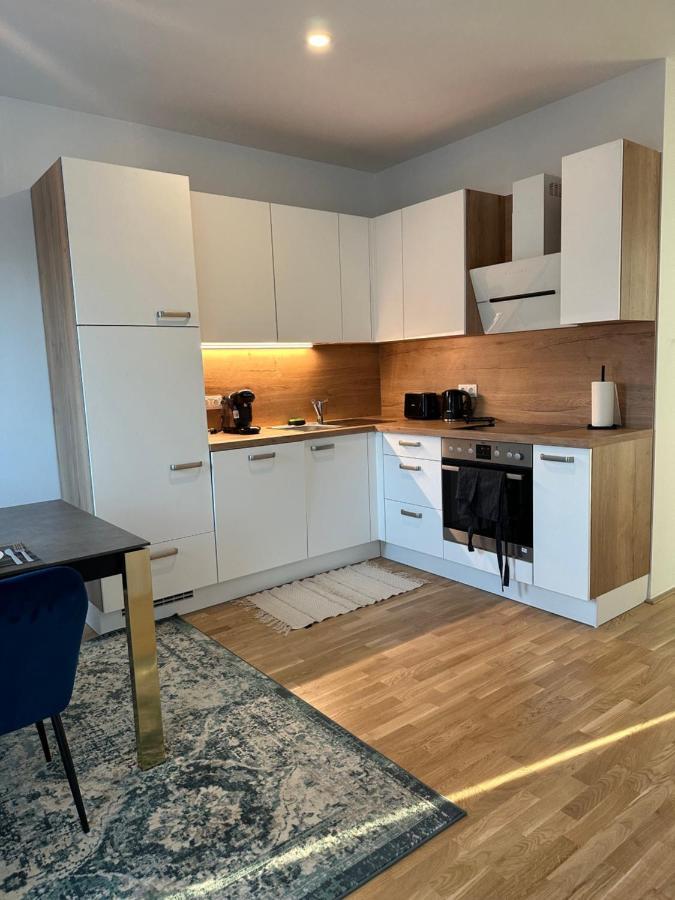 New With Spacious Balcony 18 Wien