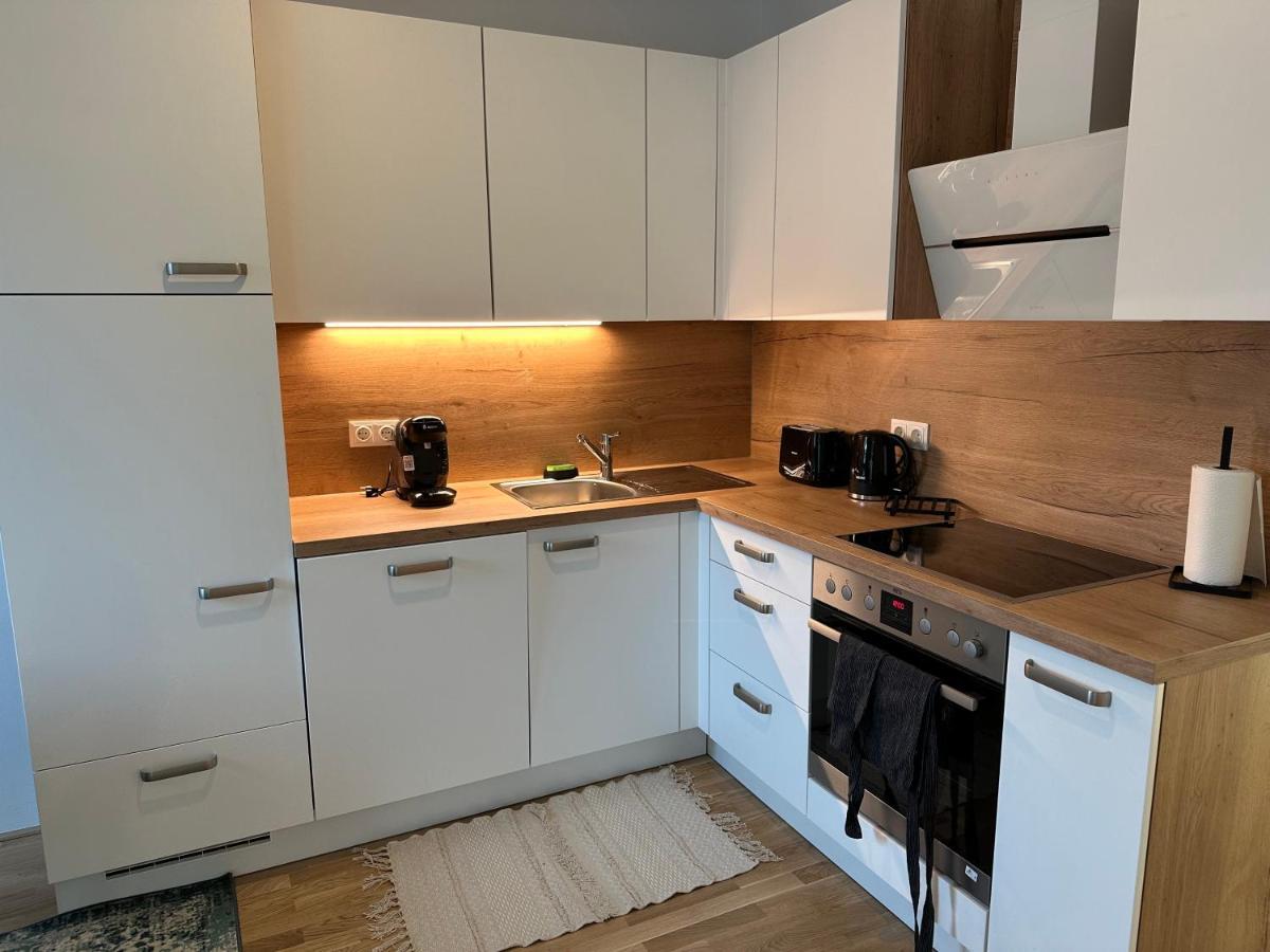 New With Spacious Balcony 18 Apartment Wien
